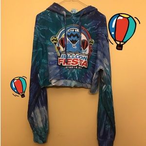 🎈Cropped Balloon Fiesta Sweatshirt 🎈